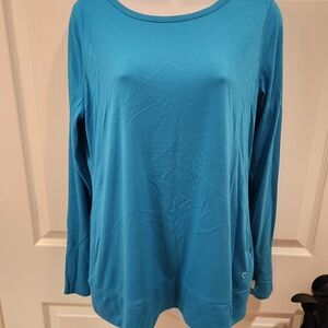 GapFit long sleeve shirt
